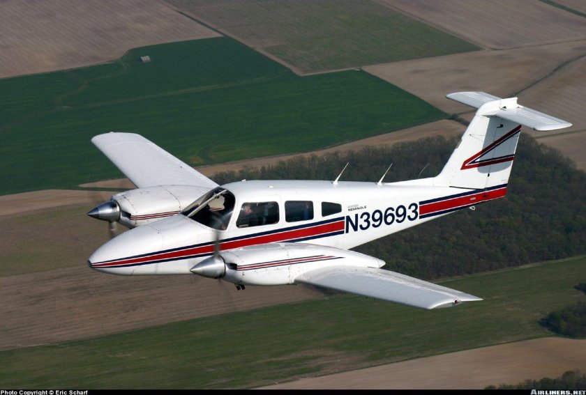 Пайпер самолет двухмоторный