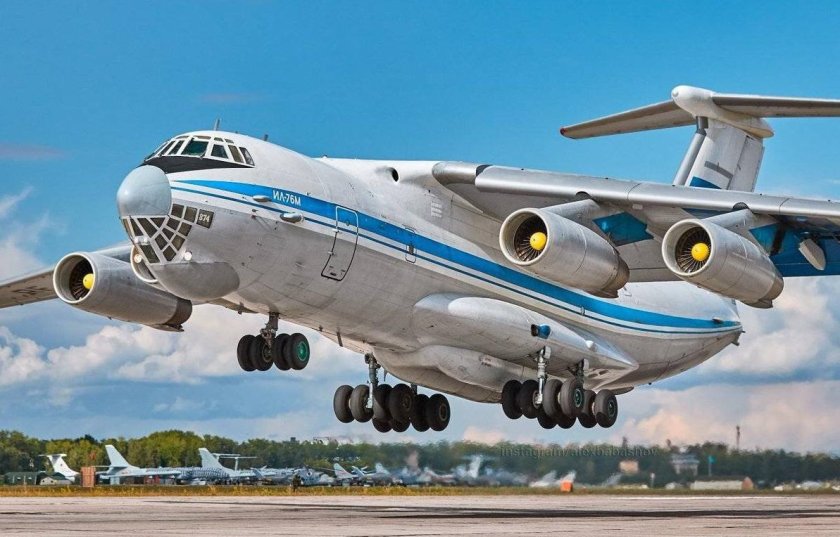 Самолет ил 76
