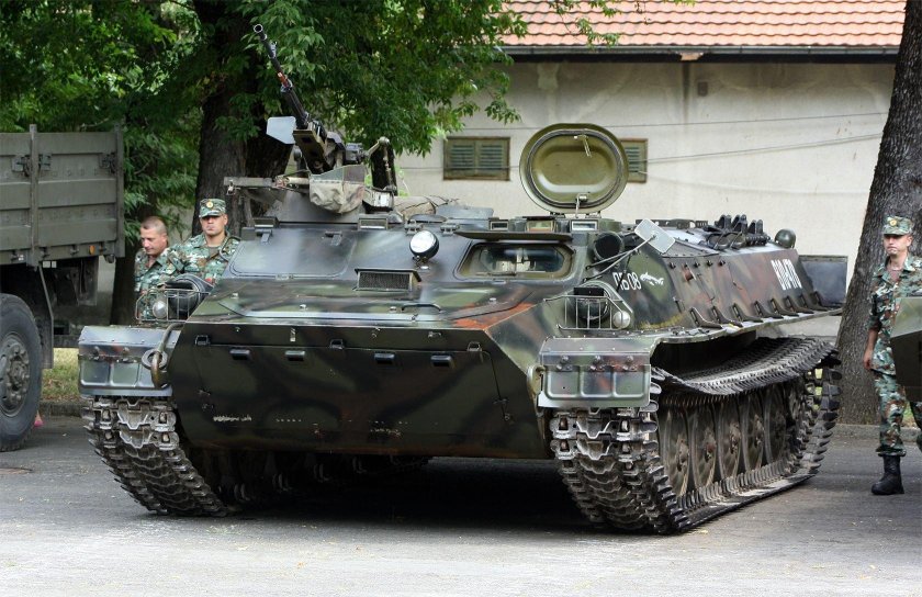 БТР 80 Югославия