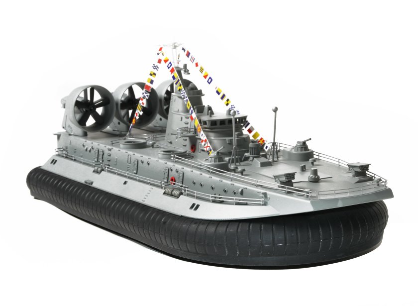 Десантный катер LCAC