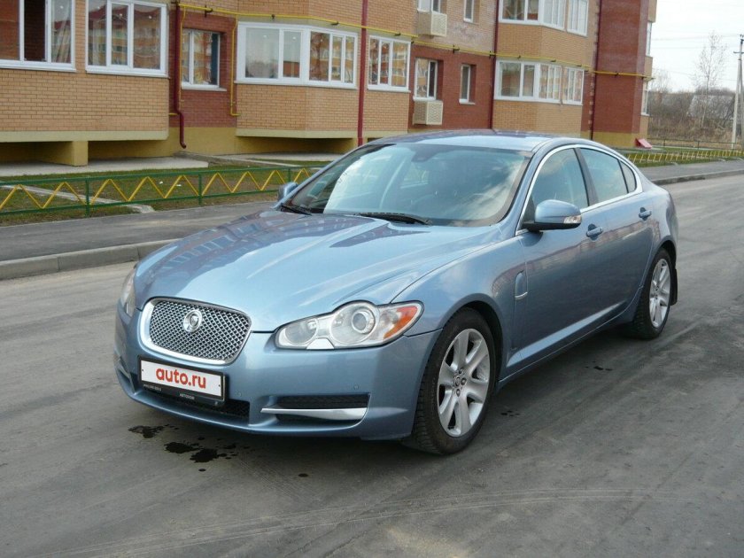 Ягуар XF 2008