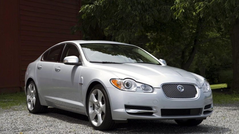 Ягуар XF 2008