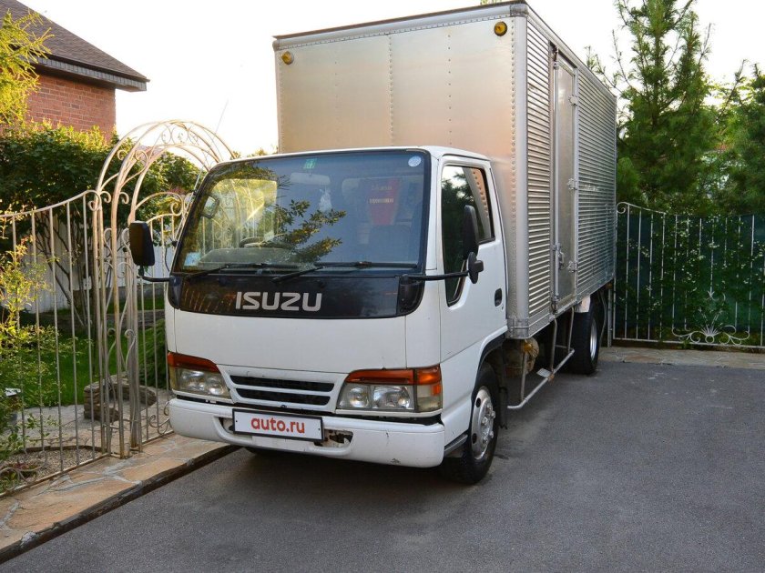 Исузу Эльф 2001 фургон