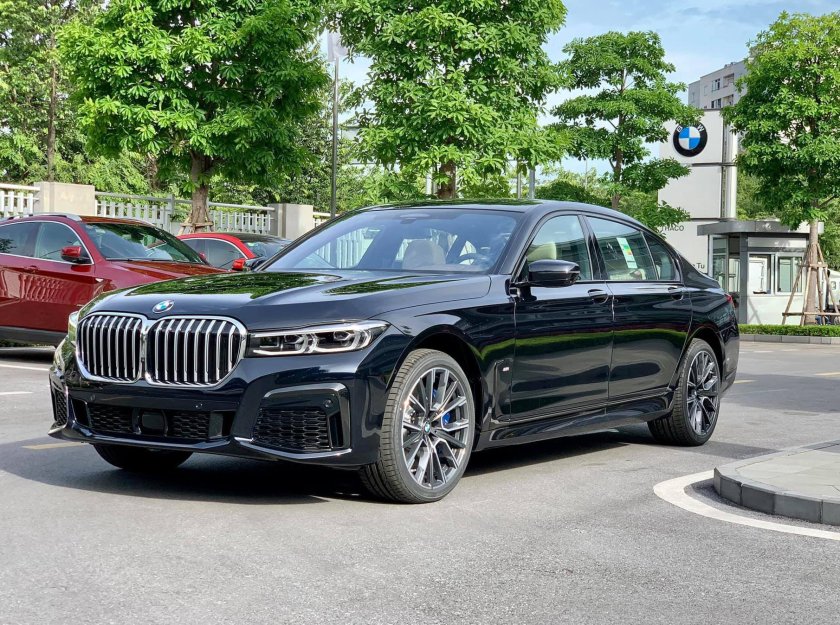 BMW 740li 2021