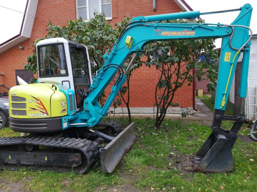 Мини экскаватор Komatsu pc50