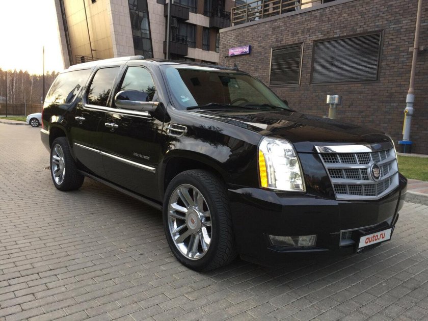 Cadillac Escalade ESV 2013