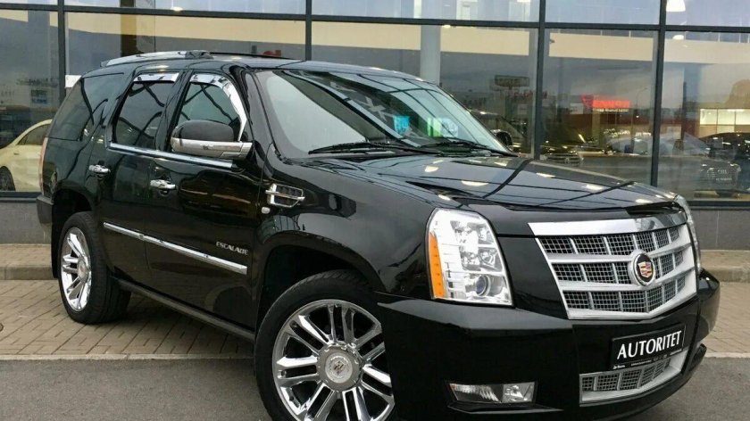 Кадиллак Эскалейд III