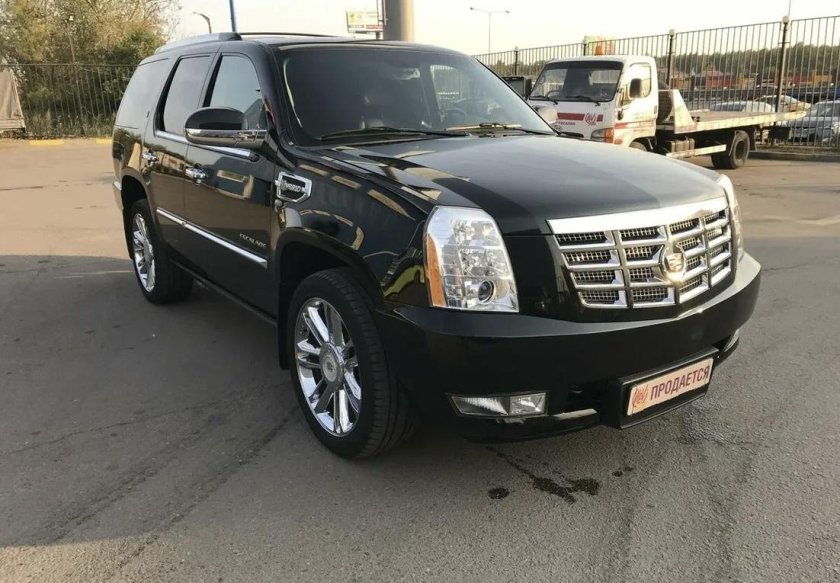 Cadillac Escalade 3
