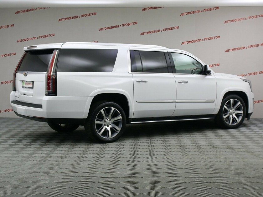 Cadillac Escalade белый