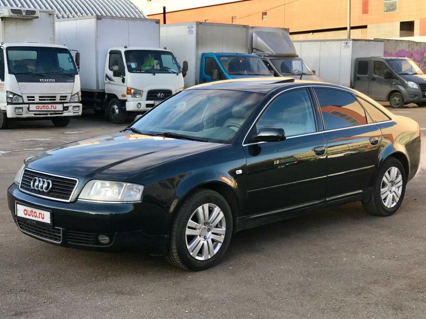 Ауди 2003 года