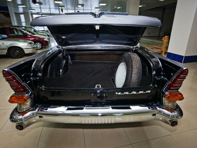 Чайка ГАЗ 13 багажник