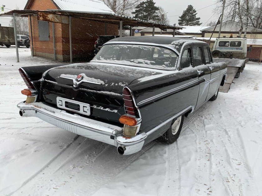 ГАЗ 13 Чайка 5.5 at, 1981