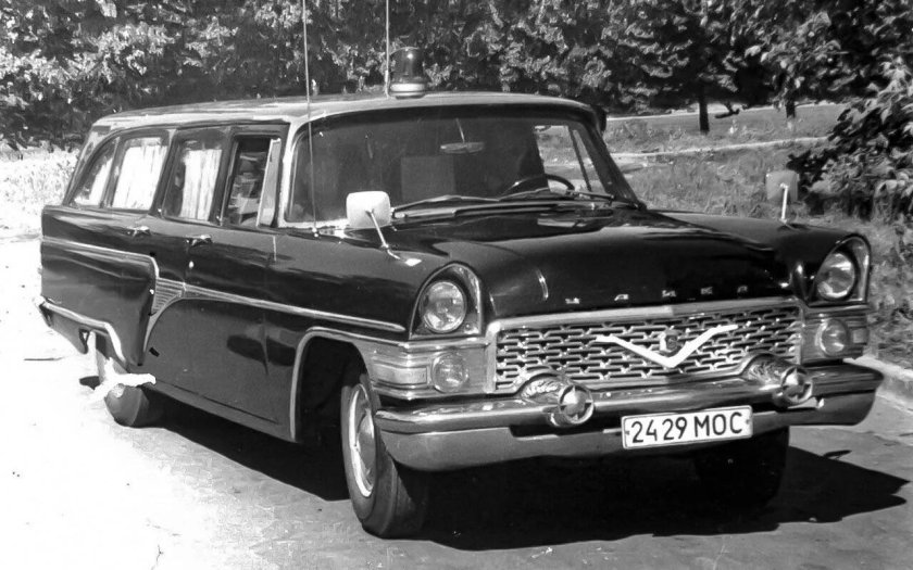 ГАЗ 13 Чайка универсал