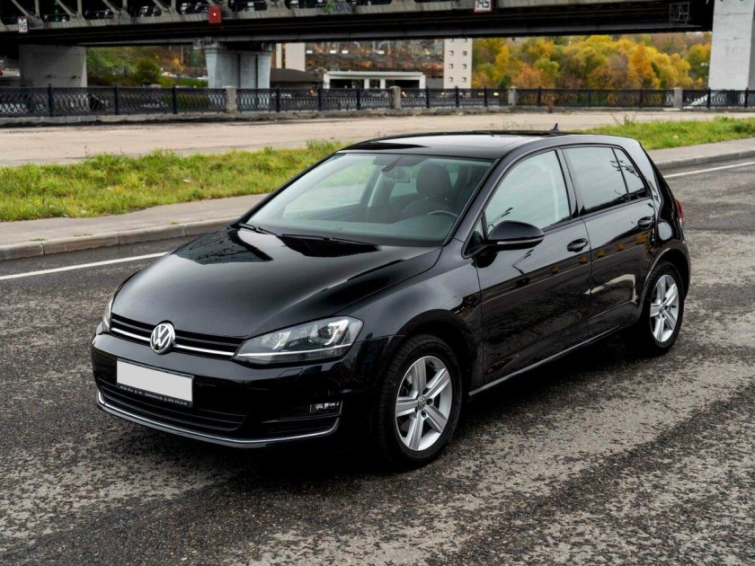 Фольксваген гольф черный