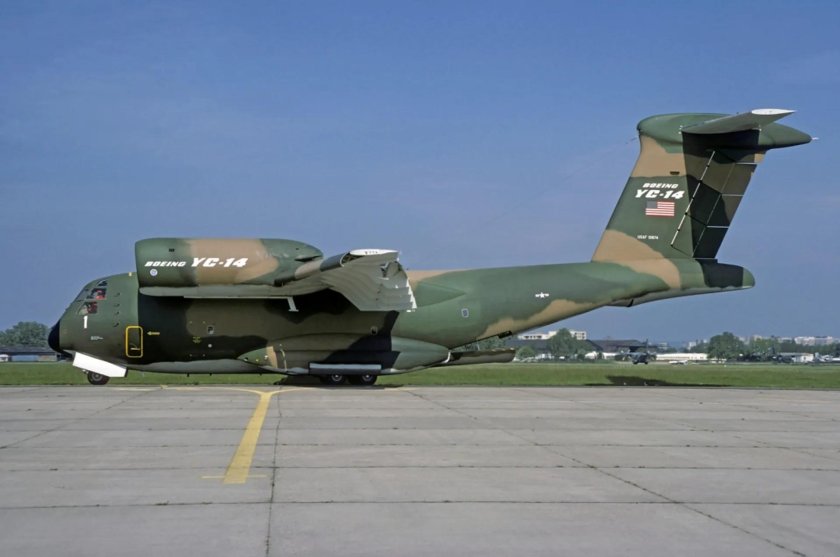 Боинг YC-14