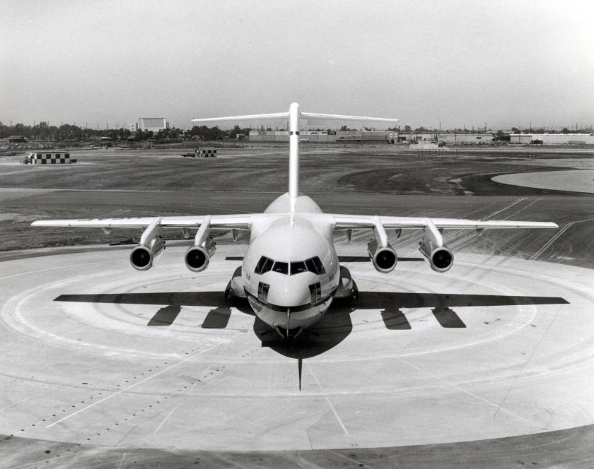 MCDONNELL Douglas YC-15