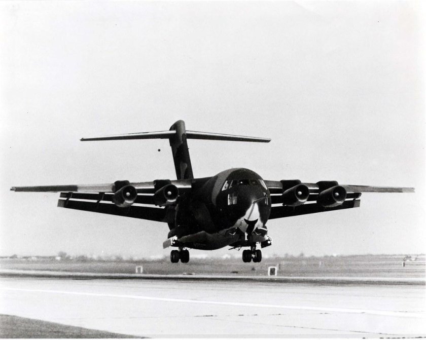 MCDONNELL Douglas YC-15
