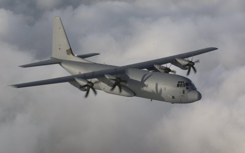 Самолет Hercules c130