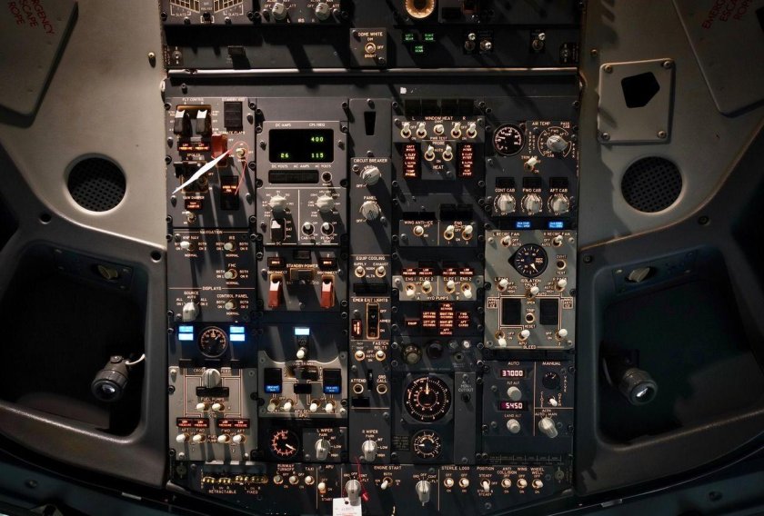 Приборная панель Boeing 737 ng