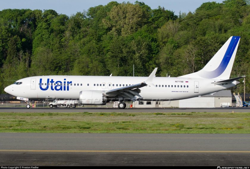 ЮТЭЙР Боинг 737 Макс