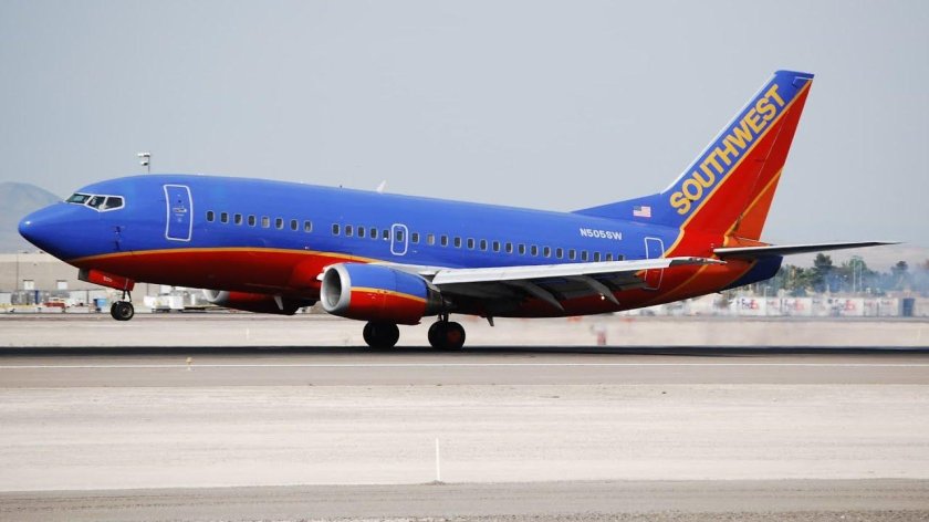 Southwest Airlines Boeing 737-500