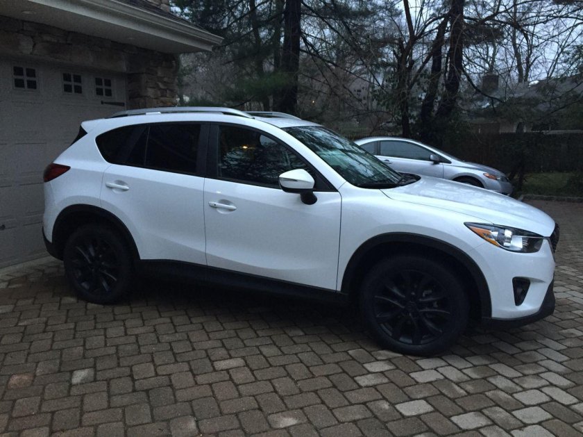 Черные диски на Мазда СХ 5