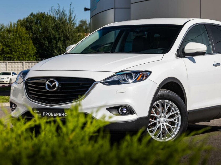 Мазда сх 9 белая