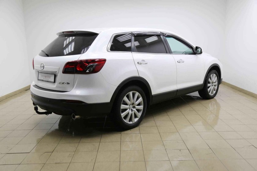 Mazda CX-9 белая
