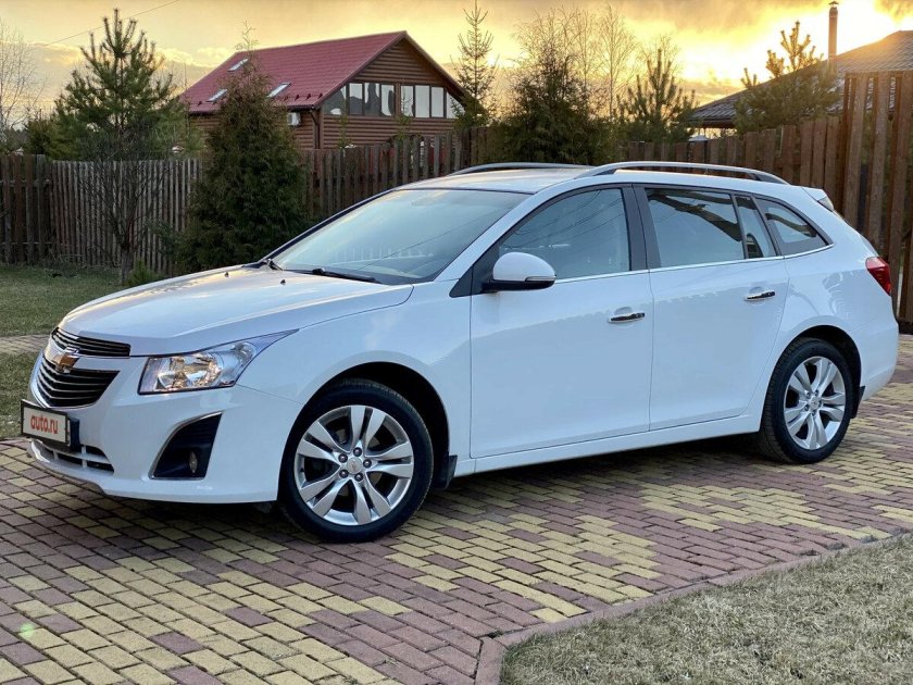 Chevrolet Cruze 2012 универсал