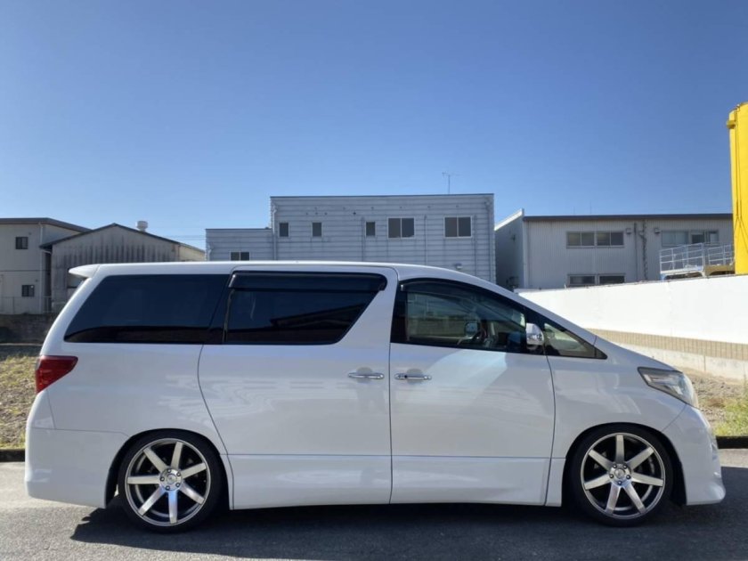 Тойота альфард 20