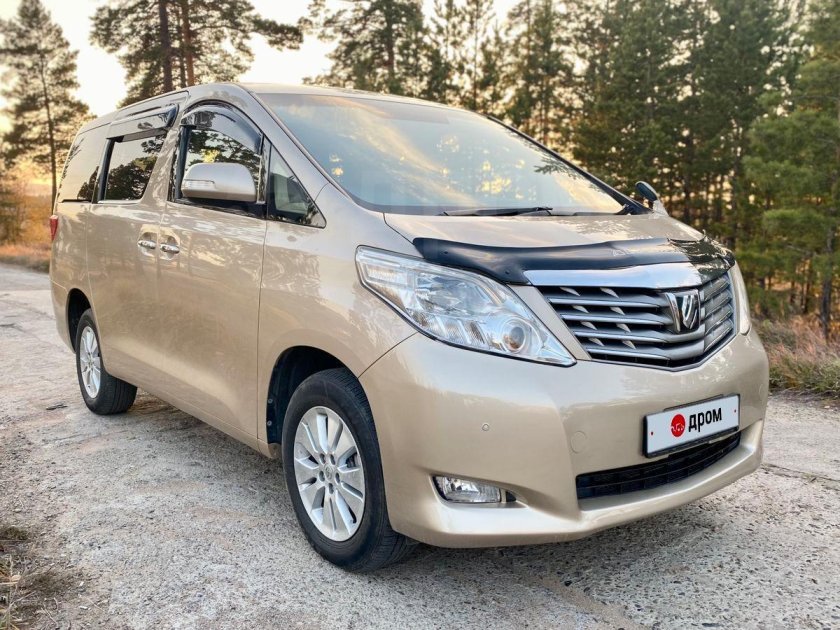 Toyota Alphard 2008