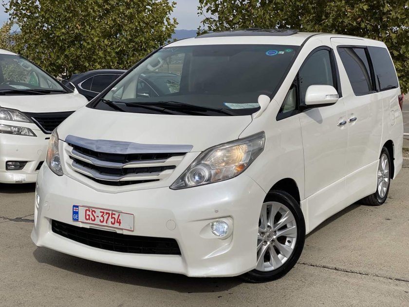 Toyota Alphard 2010