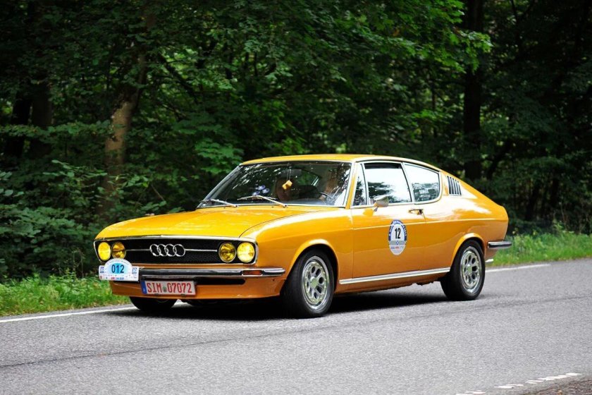 Ауди 100 купе