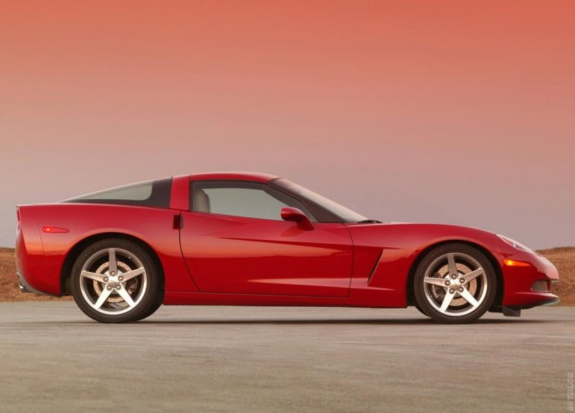 Chevrolet Corvette c6 2004