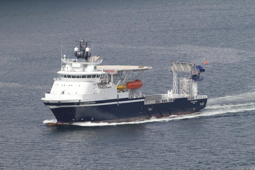 Вспомогательное судно "Island Crown"