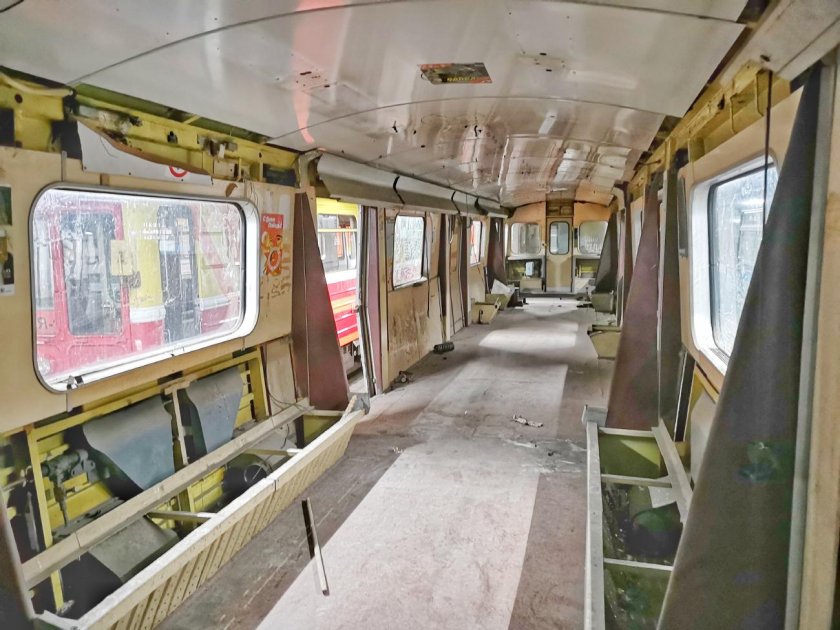 Метровагон 81 715.2