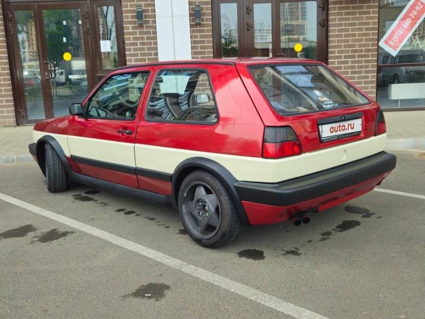 Машина фольксваген гольф