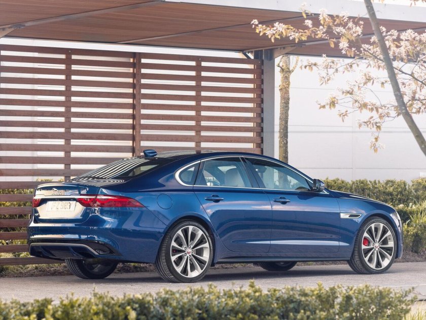 Jaguar XF 2021