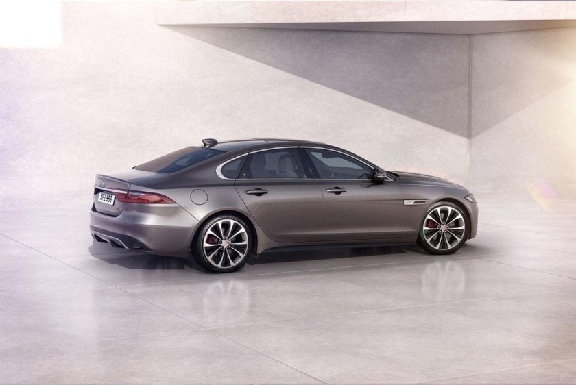 Jaguar XF 2021