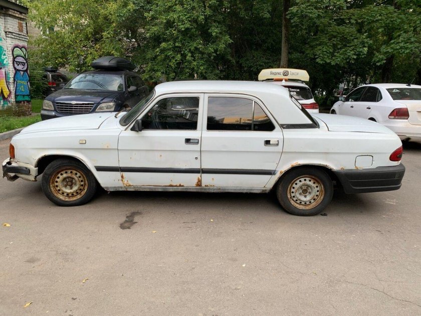 Volga gaz 3110 седан белый