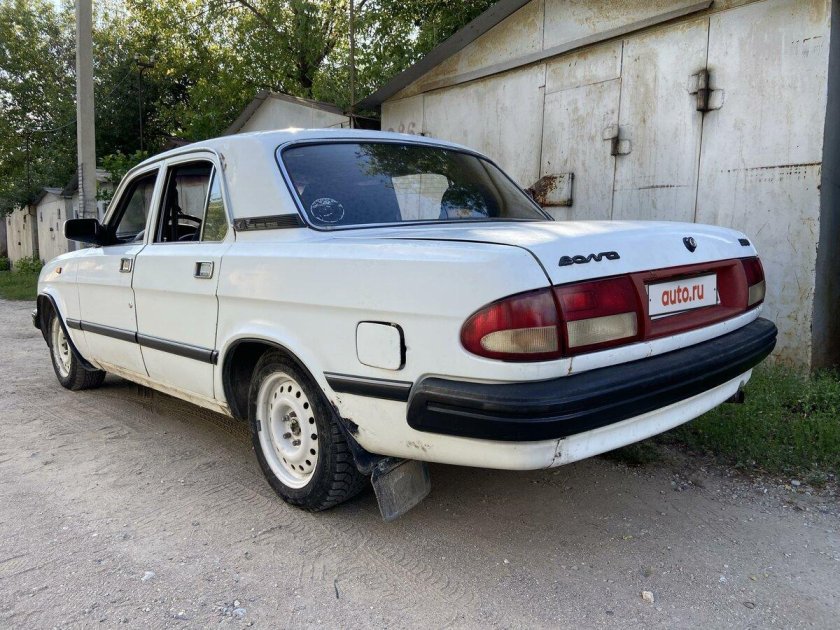 Газ 3110 волга 2001