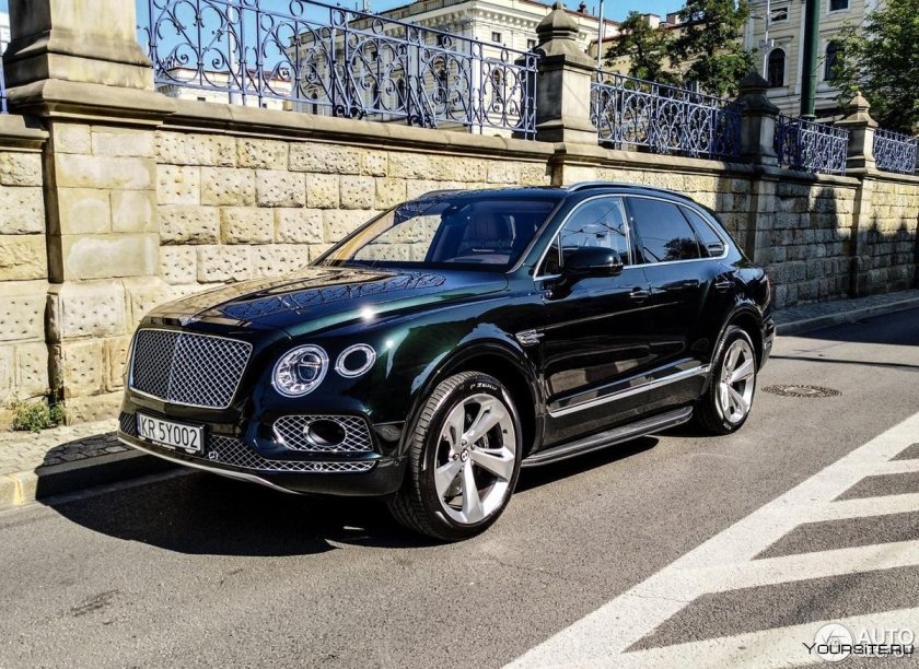Бентли Бентайга 2020