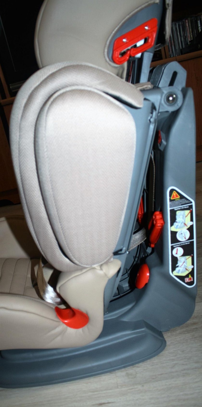 Кресло Happy Baby Mustang