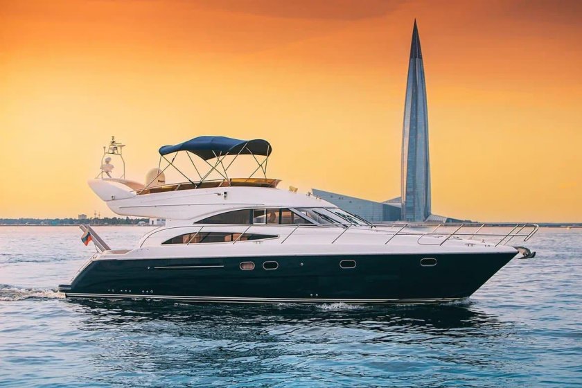 Яхта Princess 50