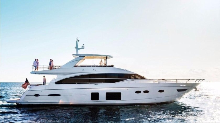 Яхта принцесса s 72