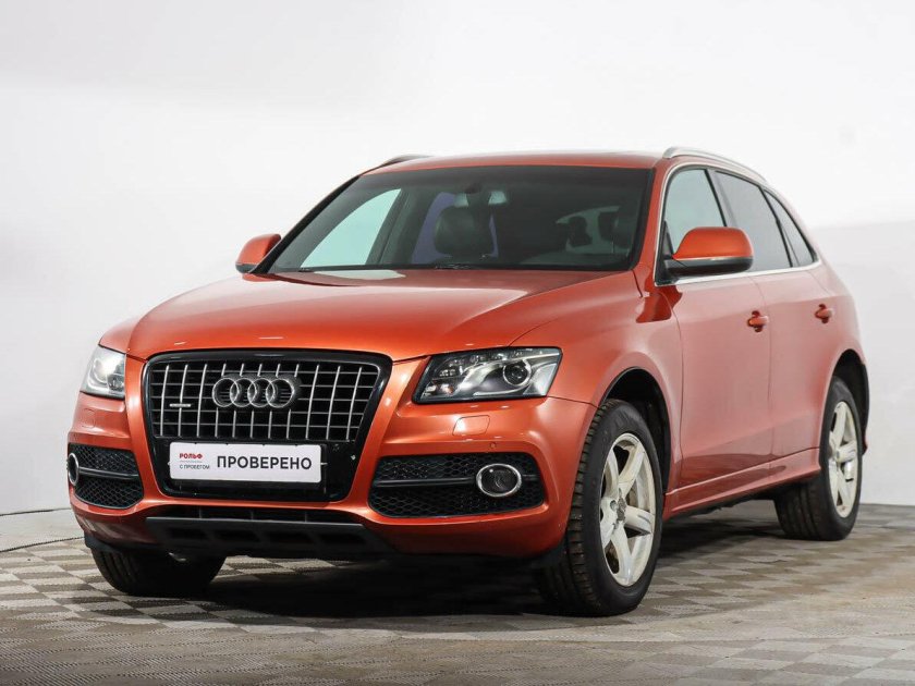 Audi q5 красная