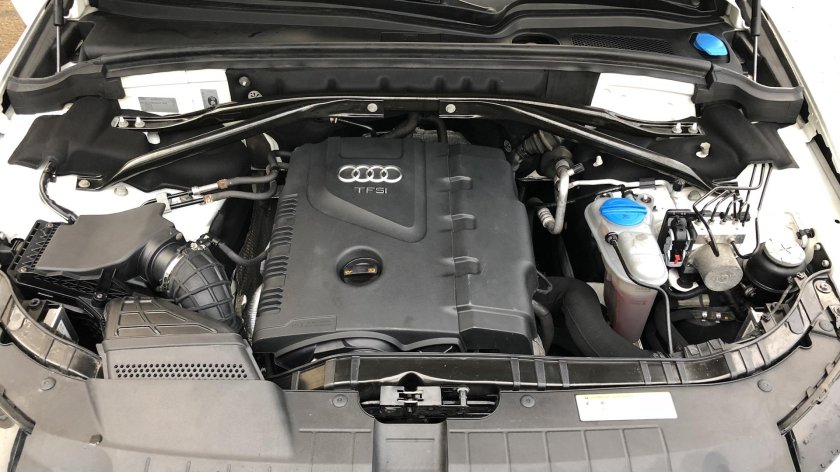 Q5 2.0 TFSI подкапотное