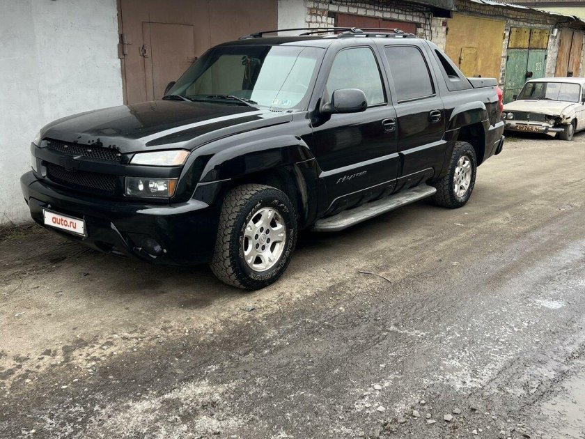 Chevrolet Avalanche 5.3 at, 2002