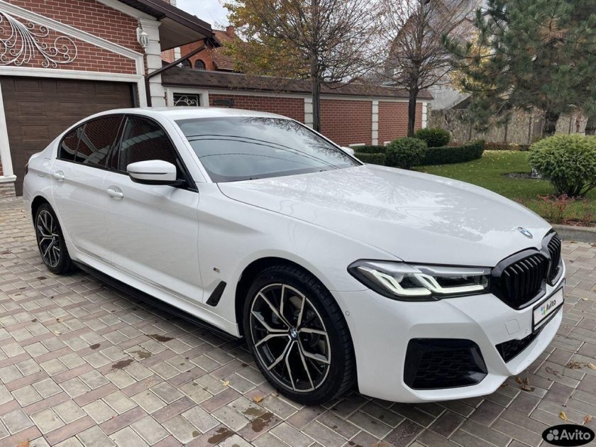 Бмв 5 серия 2020