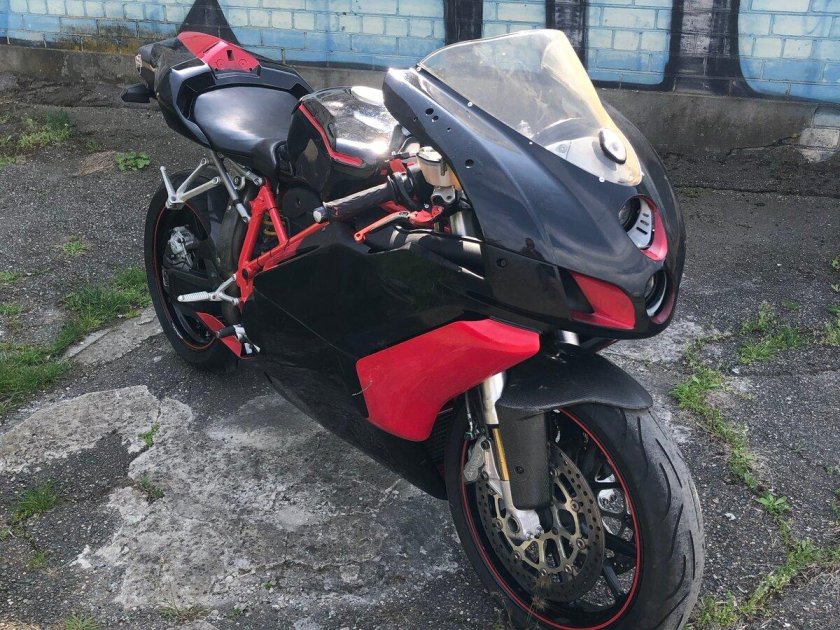 Мотоцикл ducati